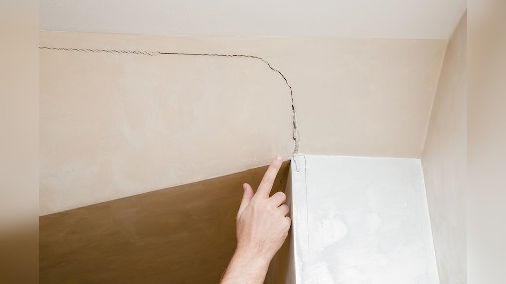 Ceiling Cracks Causes And Solutions